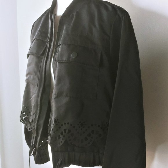 Kendall & Kylie Black Laser Cut Bomber Jac… - Picture 1 of 6